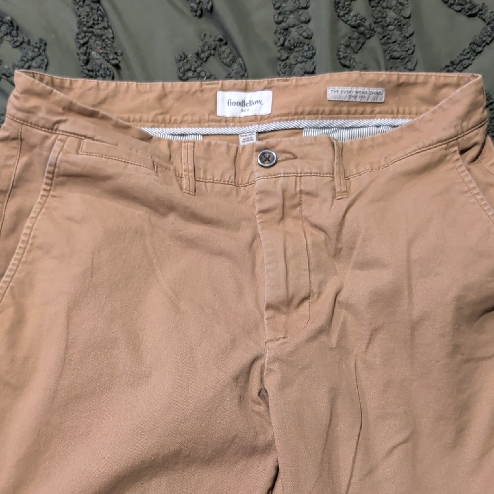 Goodfellow & Co Men's Khaki Chinos